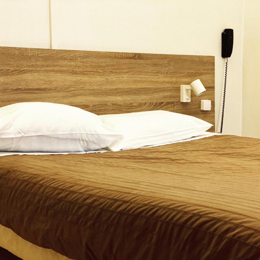 Hotel Le Midi Clermont-Cournon エクステリア 写真