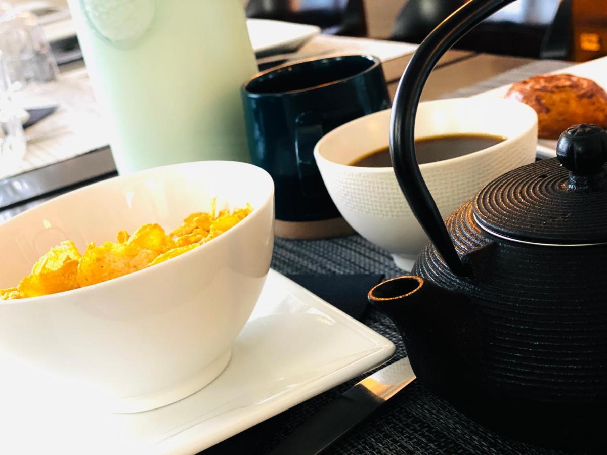 Hotel Le Midi Clermont-Cournon エクステリア 写真