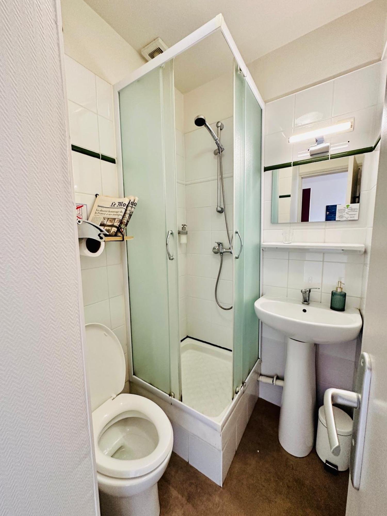 Hotel Le Midi Clermont-Cournon エクステリア 写真